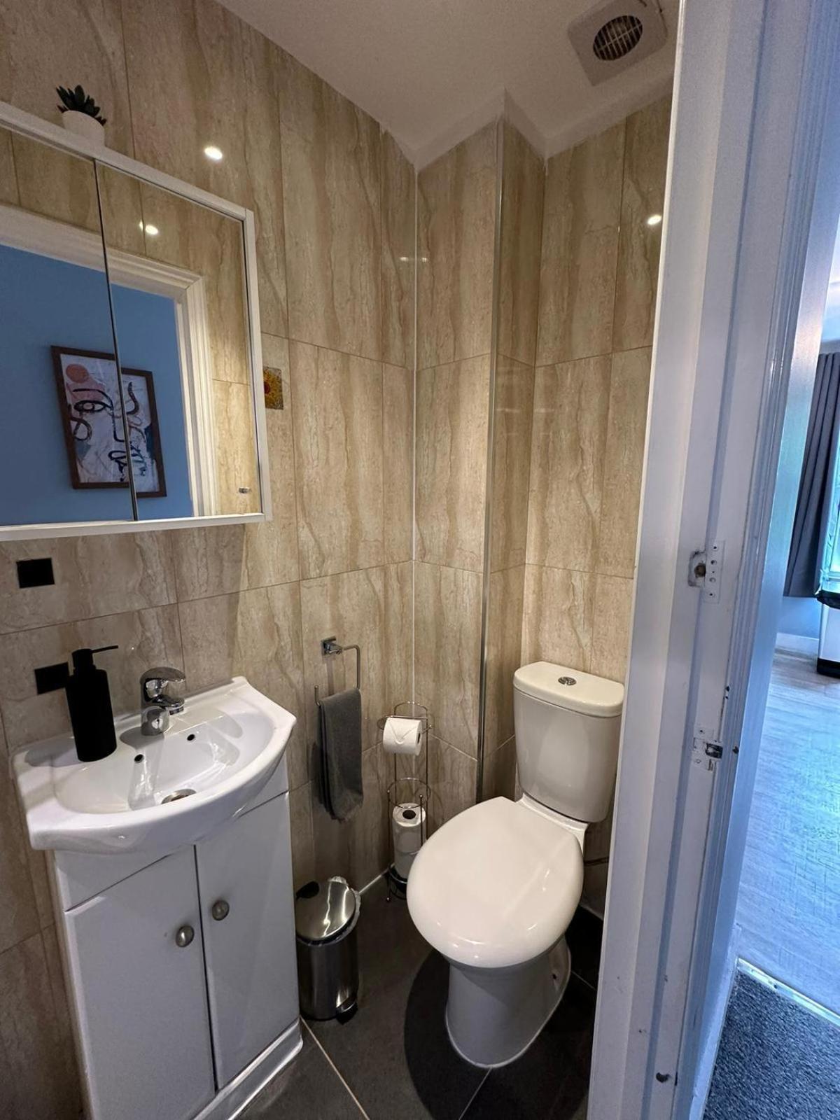 Cosy 2 Bedrooms Apartment London Eksteriør billede