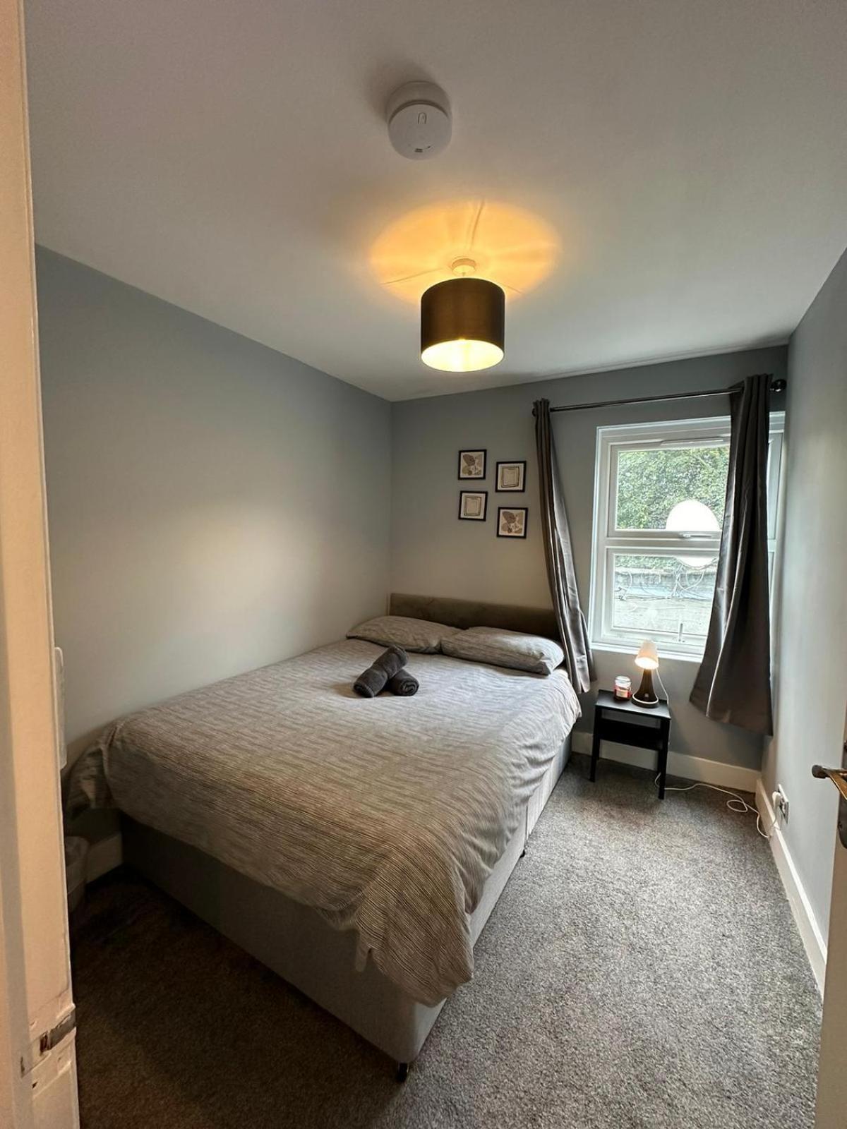 Cosy 2 Bedrooms Apartment London Eksteriør billede